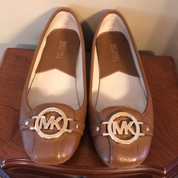 michael kors flat pumps